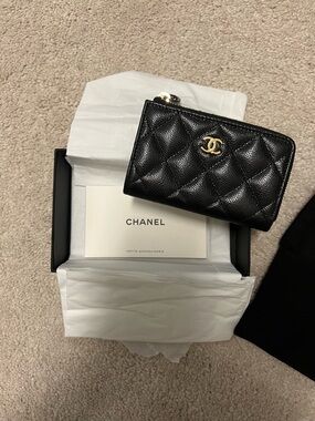 CHANEL Black Quilted Leather Key Holder with Gold CC Logo